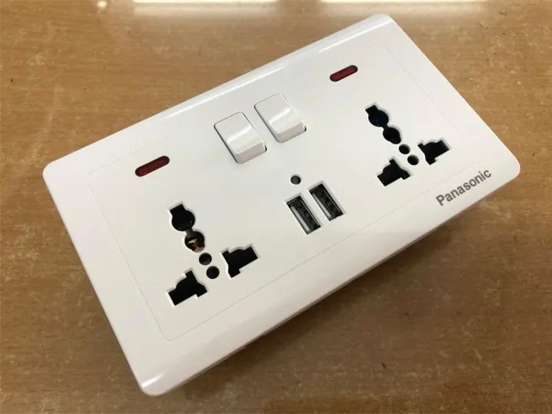 Ổ cắm điện đa năng thông minh có ổ USB