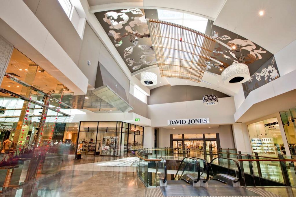 ánh-sáng-tại-trung-tâm-thương-mại-1024x683