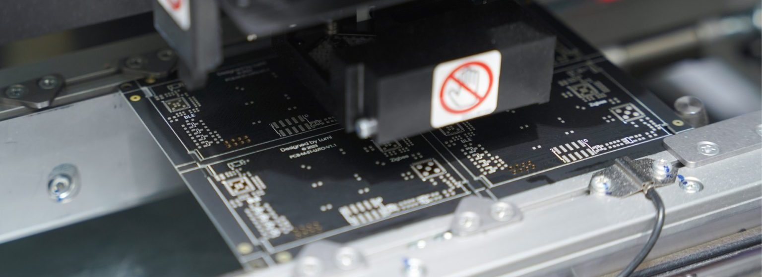 hinh-anh-day-chuyen-san-xuat-SMT-4-1536x768