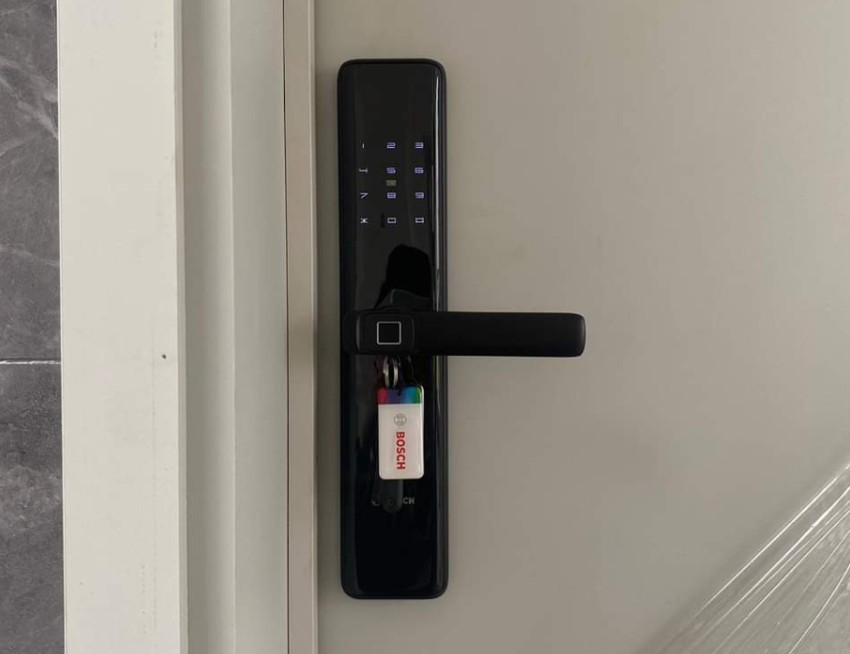 Khóa cửa thông minh Bosch