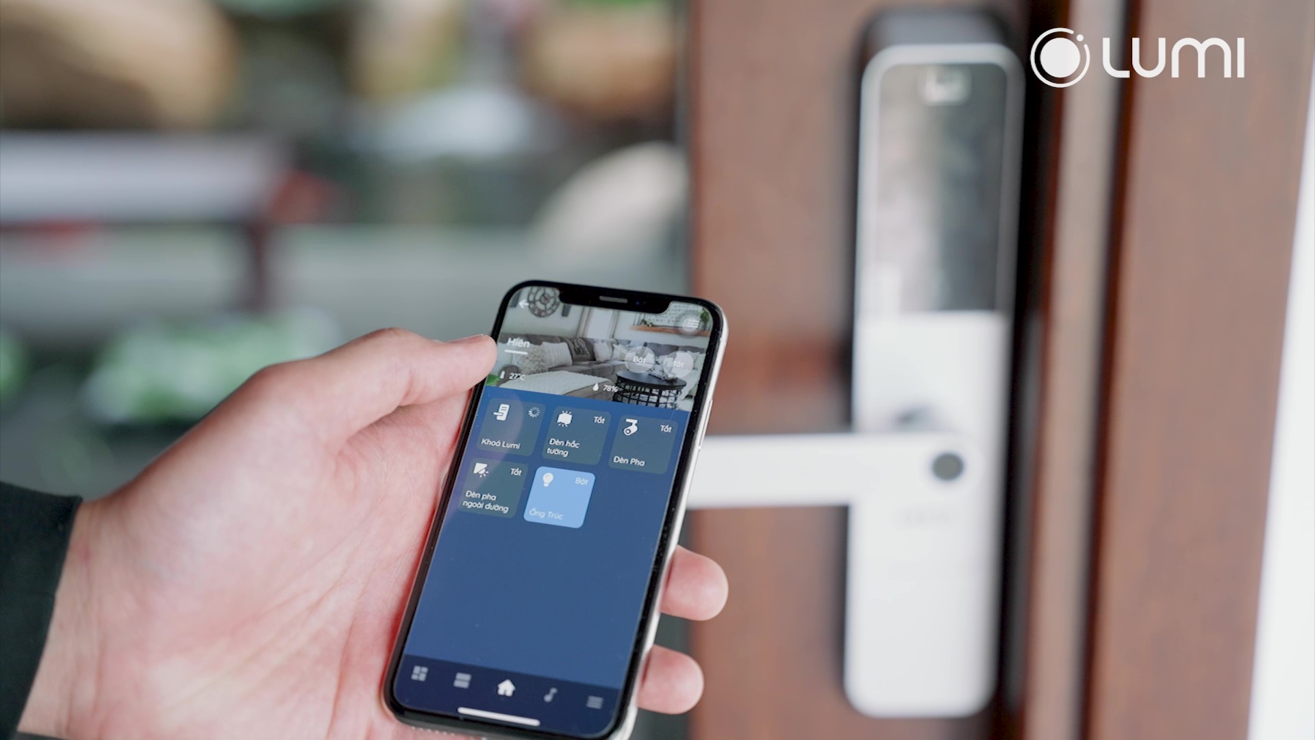 Khoá cửa thông minh