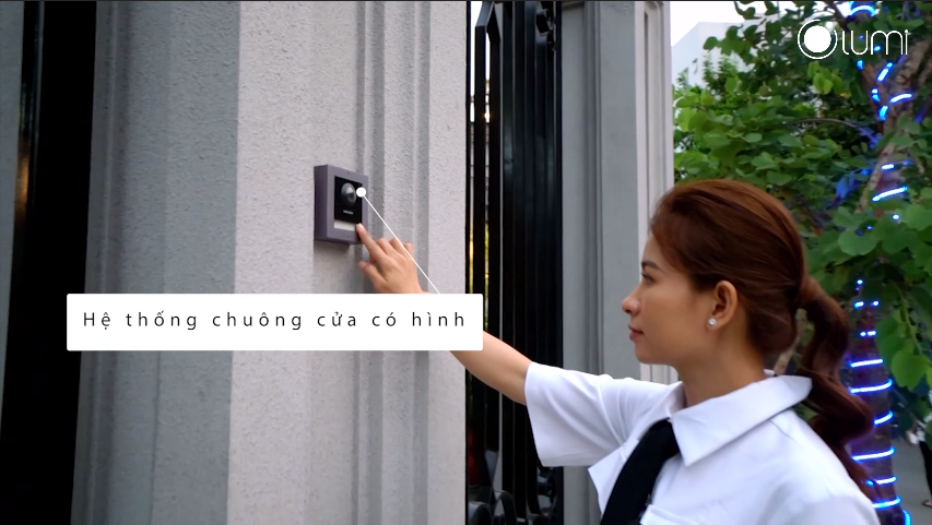 Biệt thự thông minh đón tiếp khách bằng hệ thống chuông cửa có hình